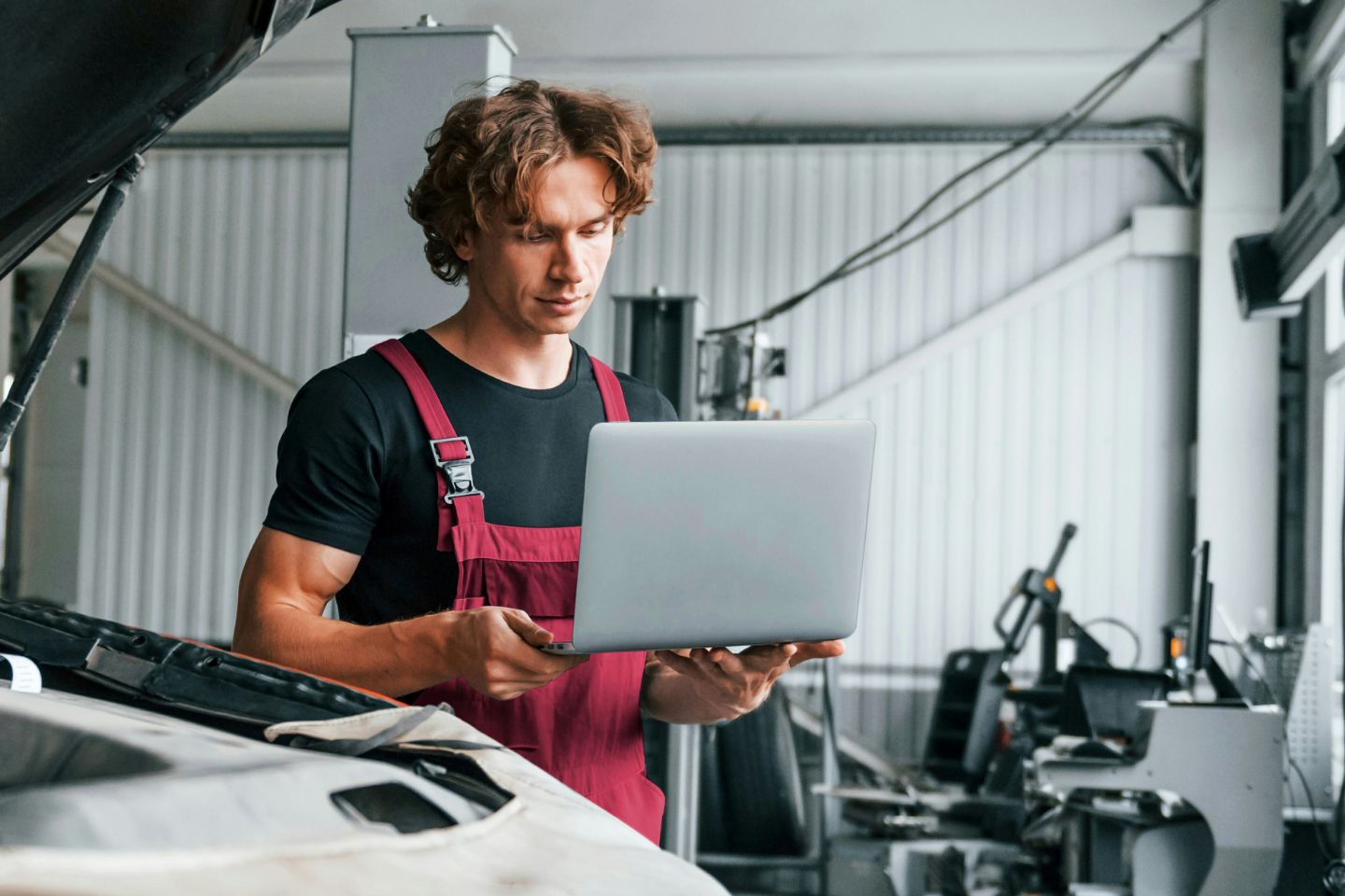 5 Anzeichen, dass es Zeit für eine neue Werkstatt-Software ist.